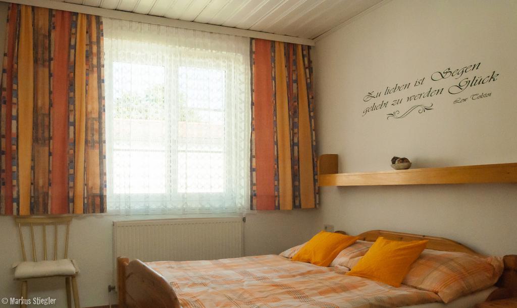 Gaestehaus Ringbauer Podersdorf am See Room photo